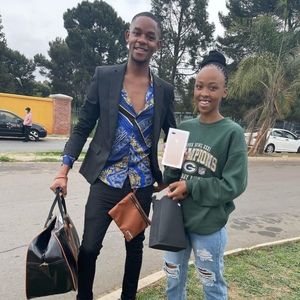 Meet your Posher, Adams